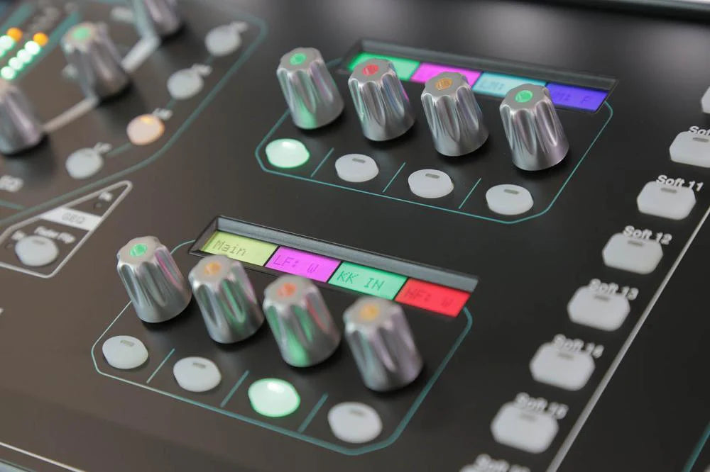 Allen & Heath SQ-7 48 Channel / 36 Bus / 33 Fader Digital Mixer