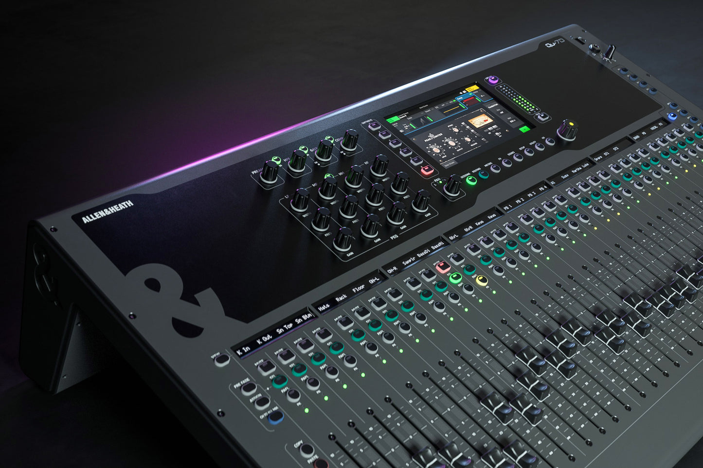 Allen & Heath QU-7 QU 32ch 96kHz mixer, 33 faders, 32/20 local I/O, 6FX