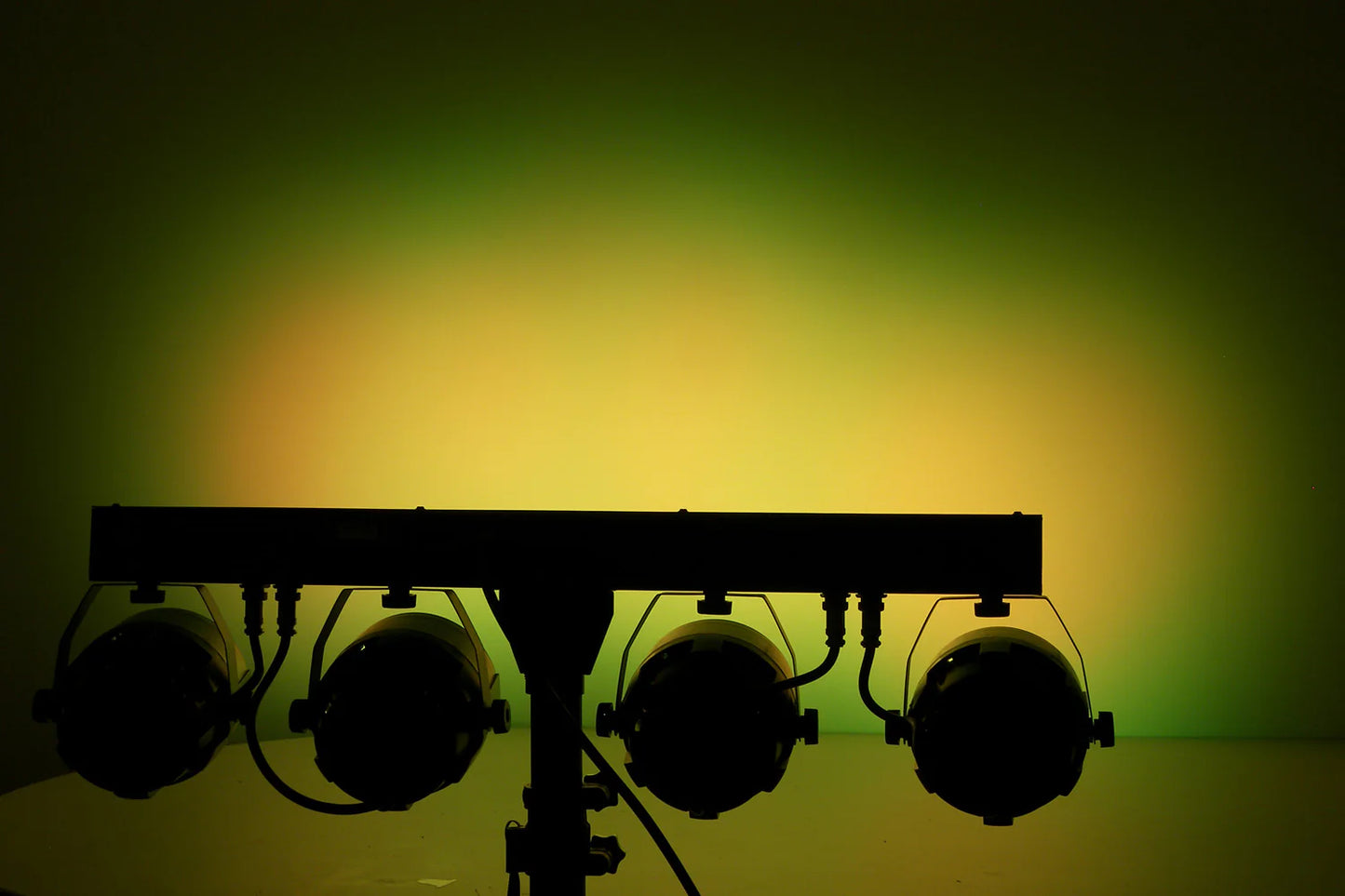 EVENT LIGHTING VIVIDBAR2 - 24 x 4W RGBW LED Lighting Bar