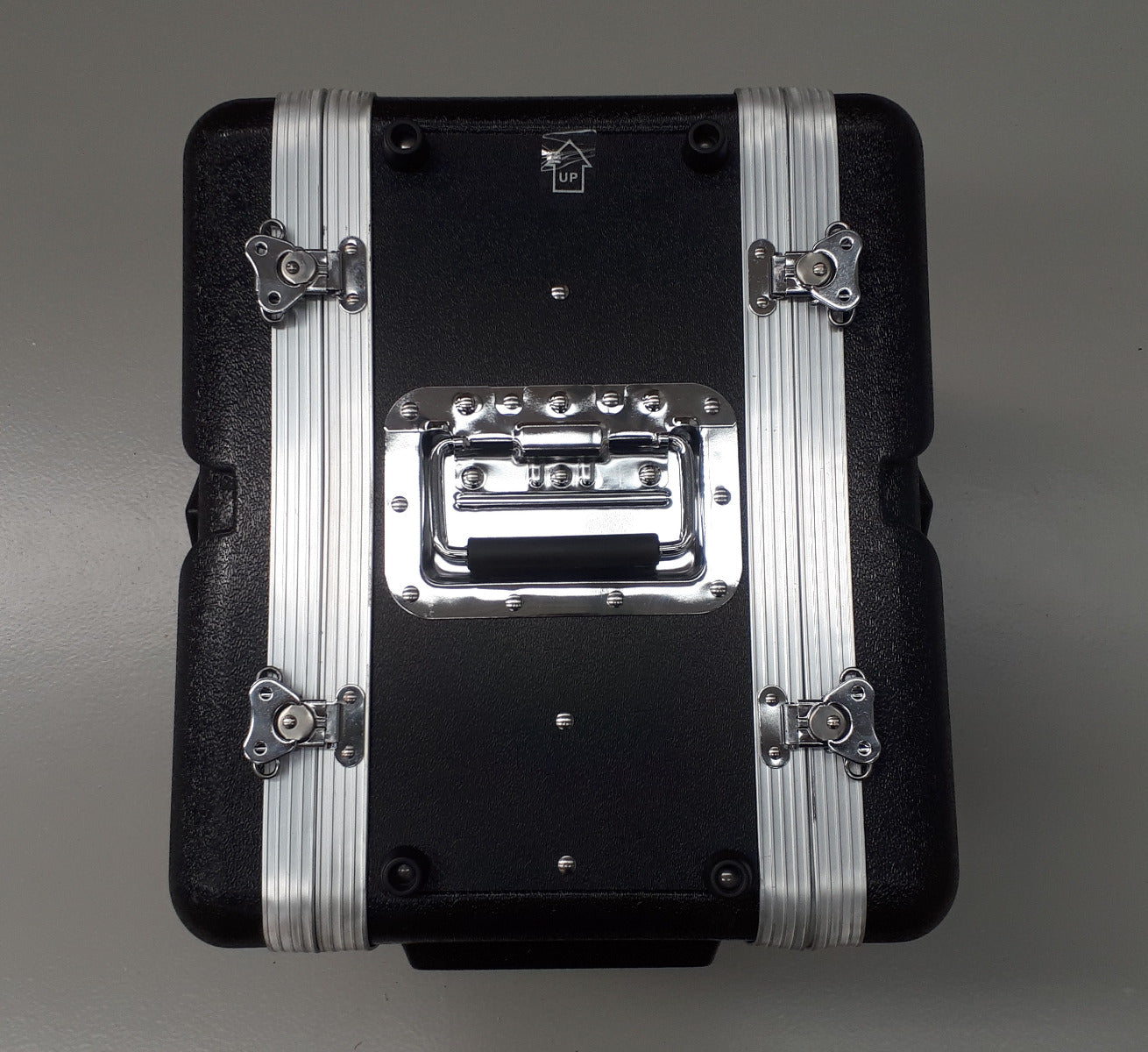 ABS 8RU 19" shallow / effects case