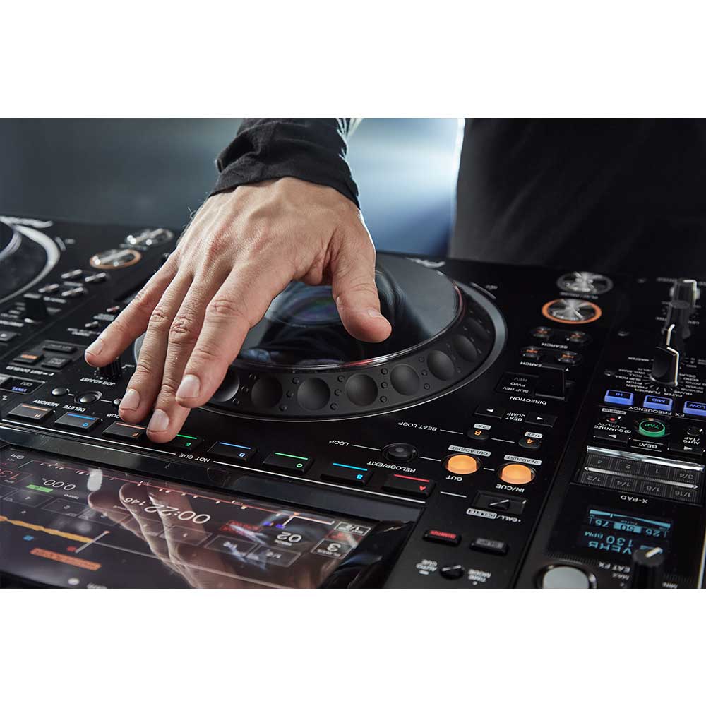 Pioneer DJ Club Pack – CDJ-3000 Media Players with DJM-A9 Mixer