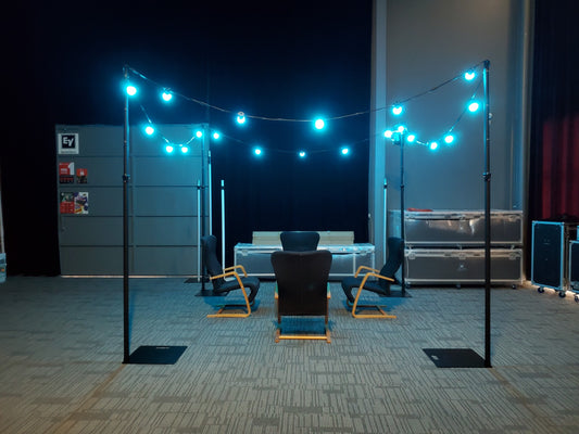 1x FESTOON LIGHTS TELESCOPIC UPRIGHT STAND, TELESCOPIC UPRIGHT ADJUSTABLE FROM 1.8M TO 3M
