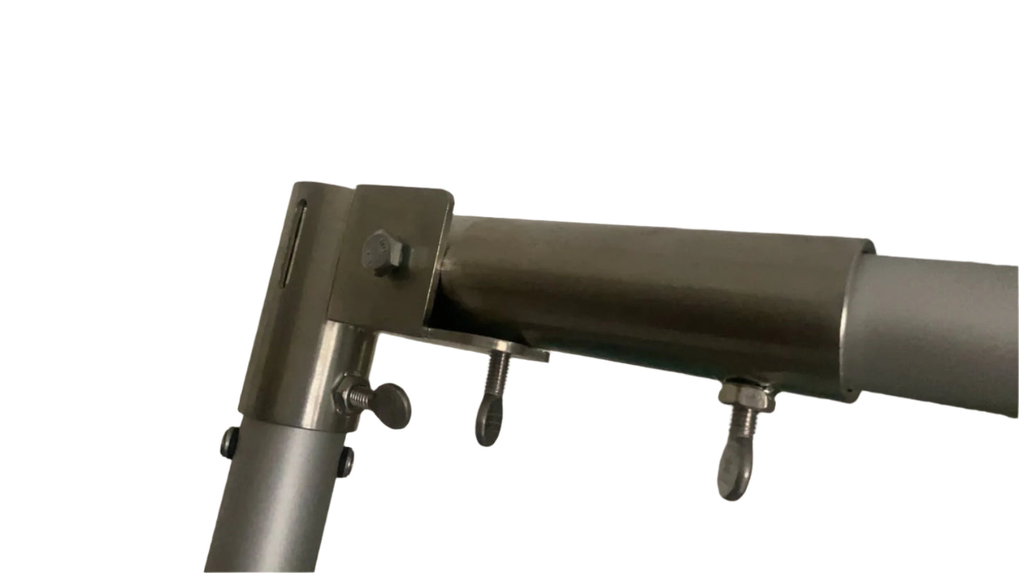 Adjustable upright bracket