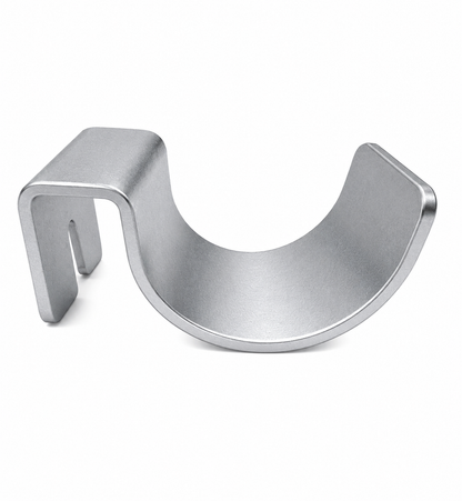 Self hanging bracket for horizontal bar