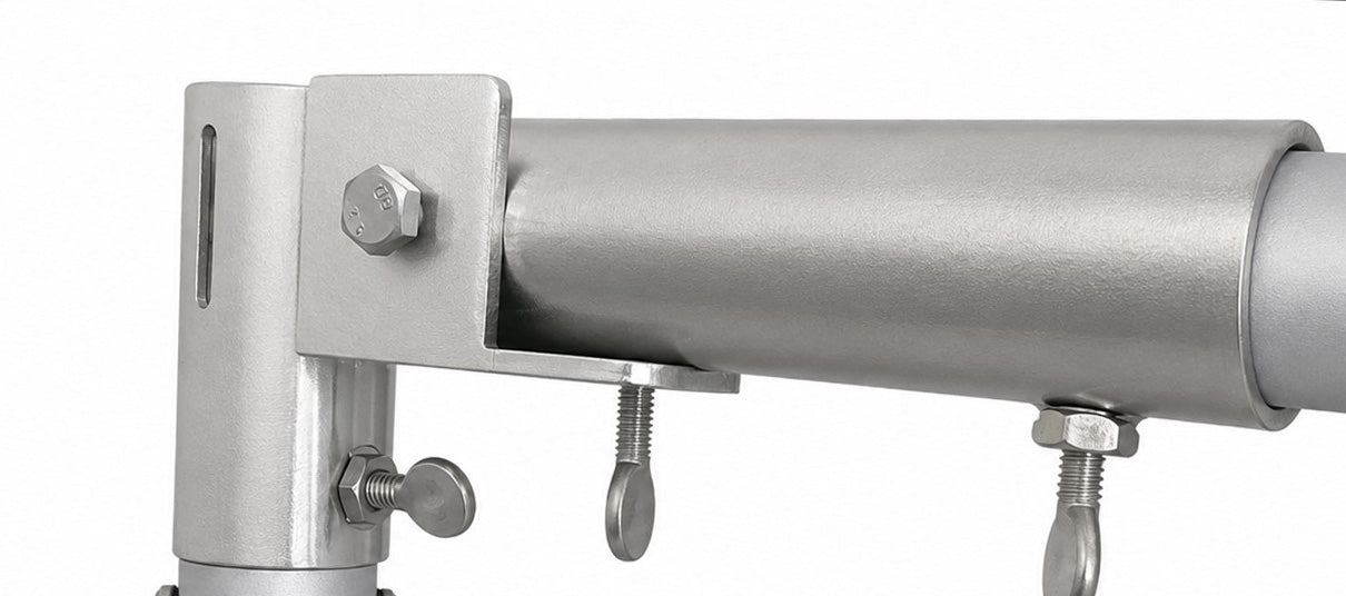 Adjustable upright bracket